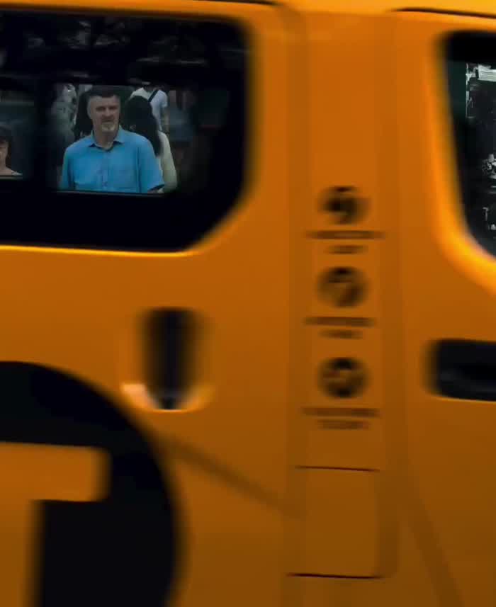 love her bouncy boobs