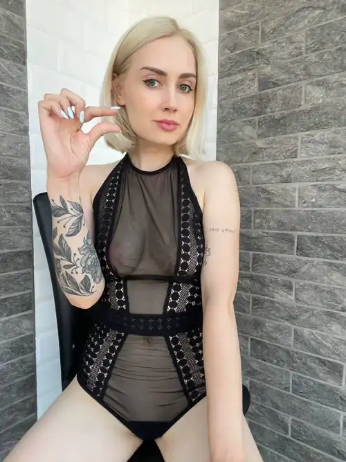 Men with tiny cocks are useless and worthless