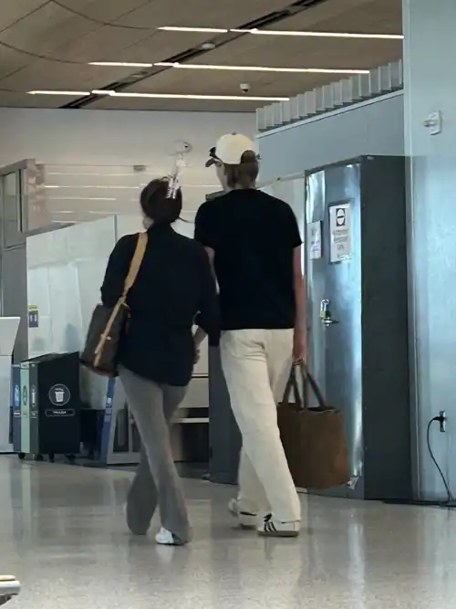 I saw Millie Bobby Brown with her Bf at Newark Airport. 