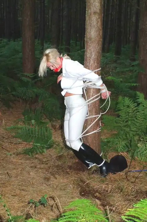 Her trail ride did not go as planned