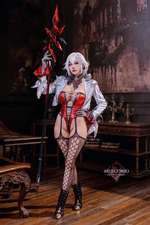 Arlecchino cosplay by Byoru