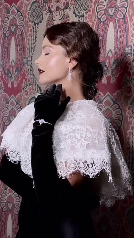 Short video from Valeria Ferreira's photoshoot for Vogue World event, 14/9/23