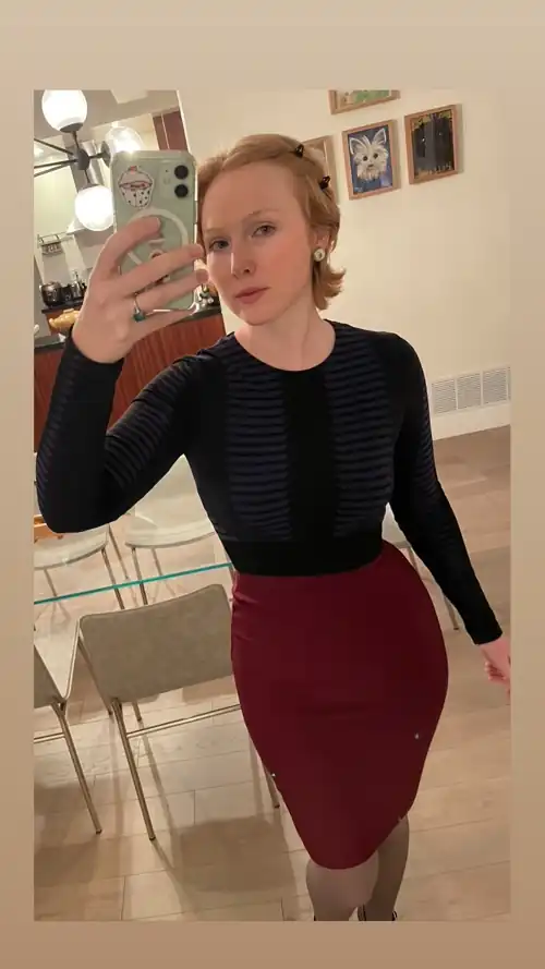 Molly showing off her hips
