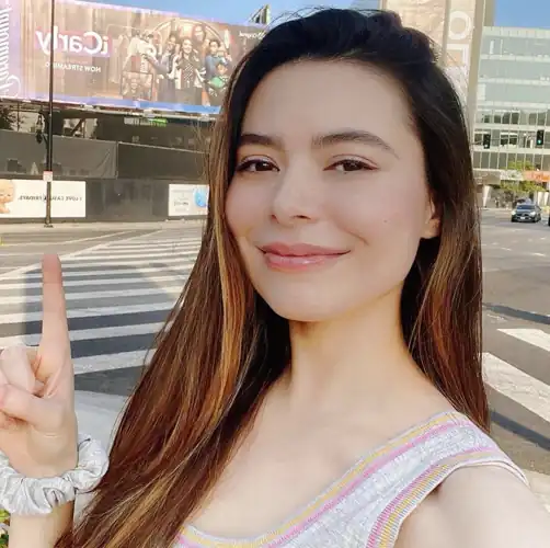 She takes the best selfies