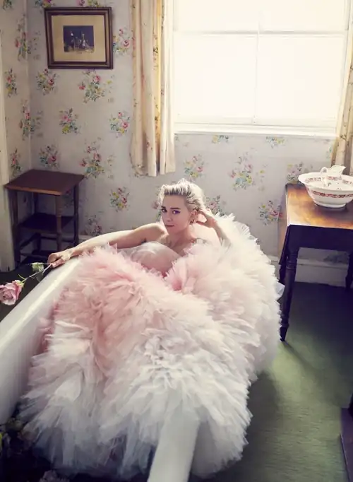 Vanessa Kirby in bathtub