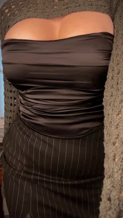 Did you know that your tongue knows exactly how everything you look at will feel?