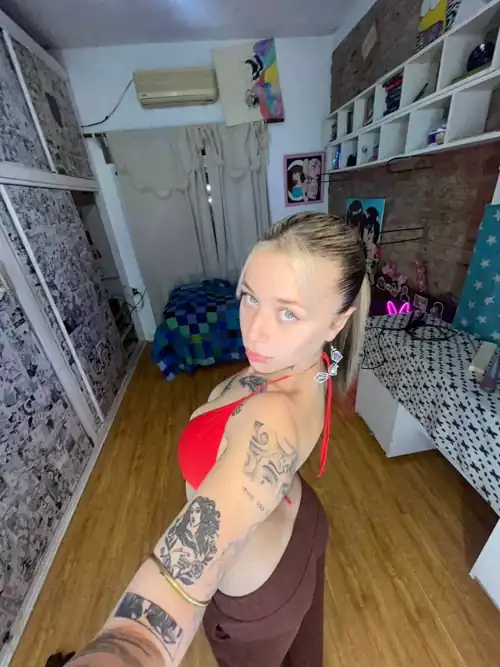 Me being sexy but not nude