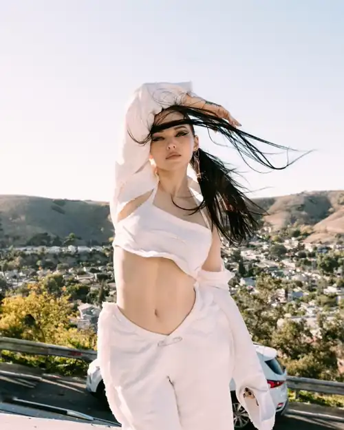Dove Cameron