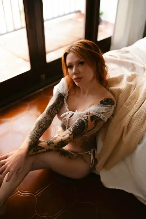 Tattooed redhead @ttiinama