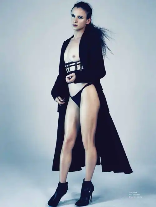Juliette Lewis [42] posing for No Tofu [2015]