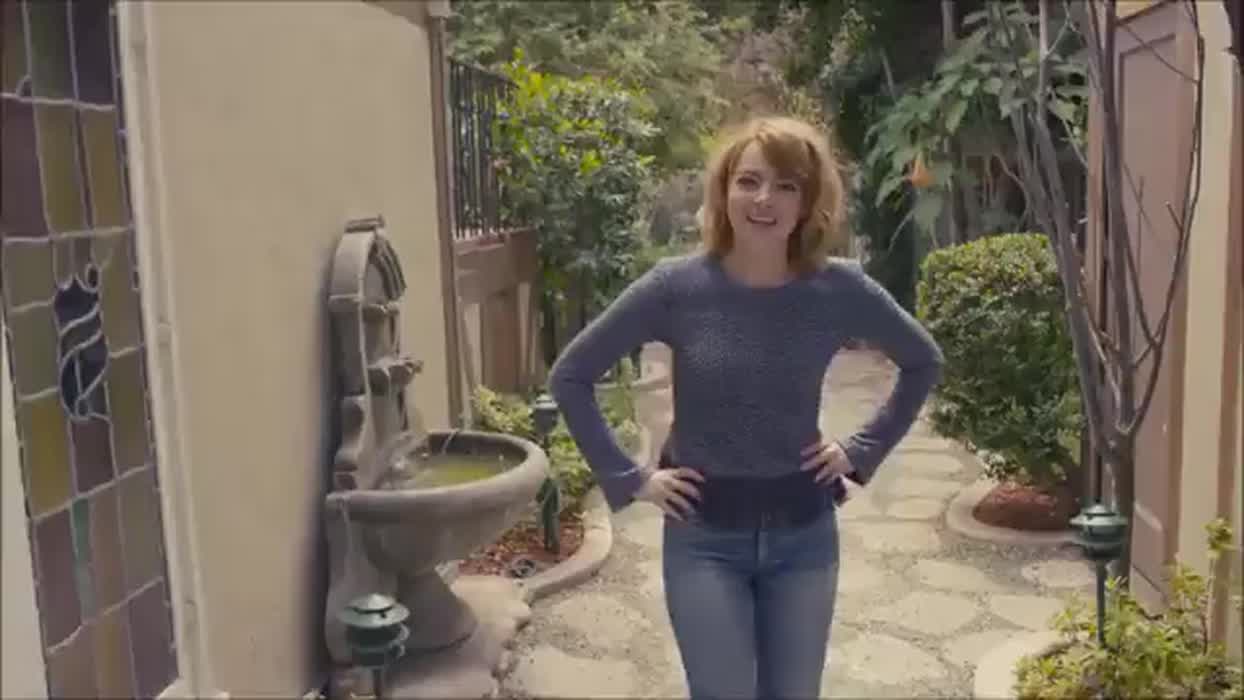 Emma stone tight ass jeans