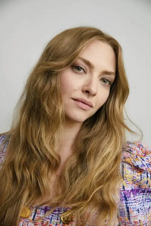 Portrait Studio Promoting 'The Crowded Room’ June 2023