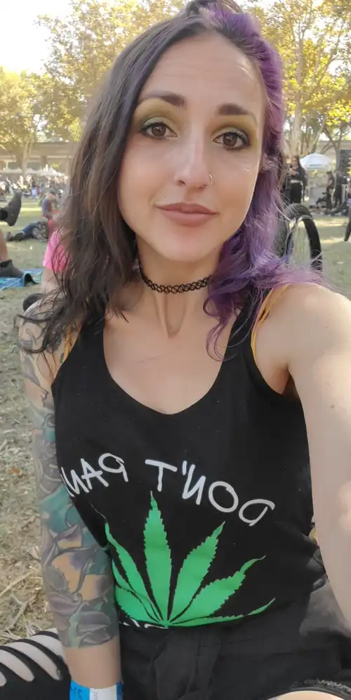 Hot or nah? (30f)