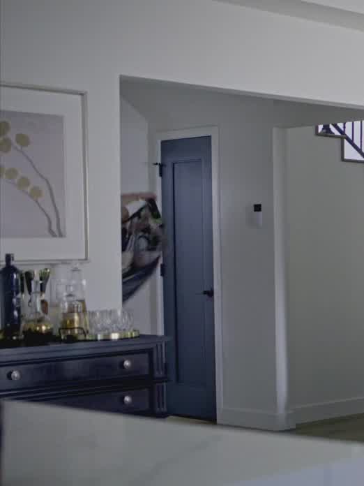 Brenda Strong's (63) impressive full frontal in "Unprisoned" (2023) (4K, slowmo)