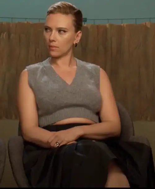 Scarlett Johansson is the ultimate milf