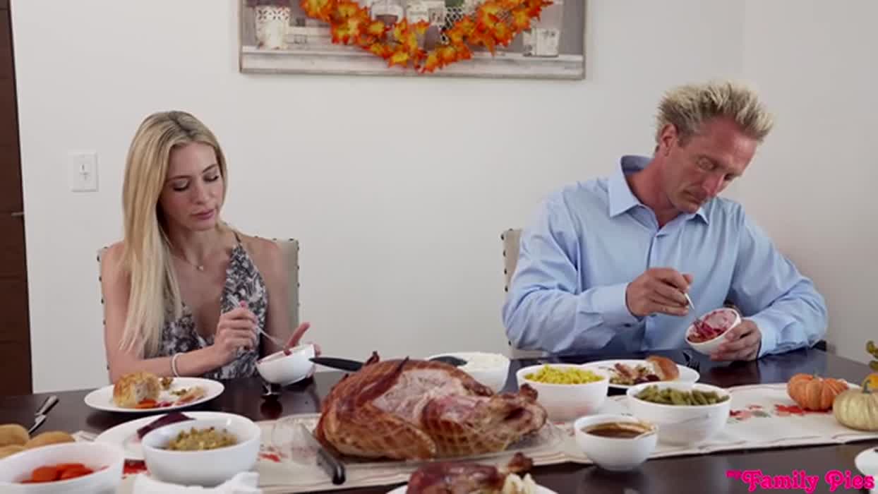 Stepbrother Is Thankful For His Penis – S22:E3 (Step Porn)