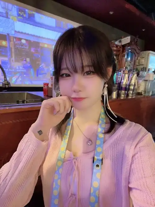 Do I look cute here?