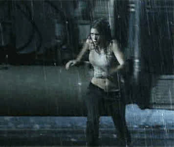 Jessica bouncing all over the place in The Texas Chainsaw Massacre (2003)
