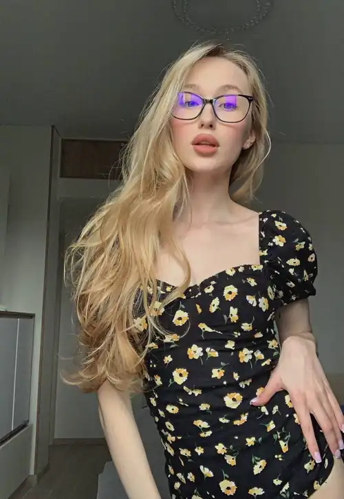 Blonde hair pale skin is that what u love?