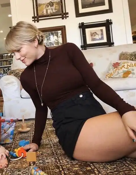 Her thighs are on another level