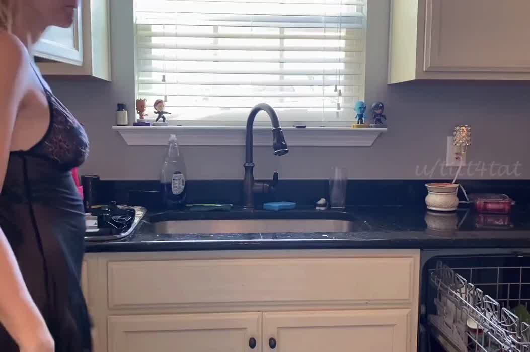 How I’ve Resorted to Entertaining Myself During Quarantine...So I’m Insisting You All Participate 😉 (OC)