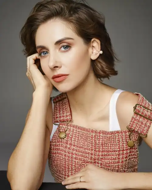 Stunning UHQ portrait of Alison by Jason Kim (2018)