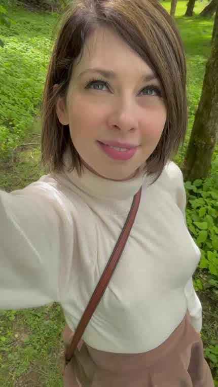 I found a butterfly at the park ;)
