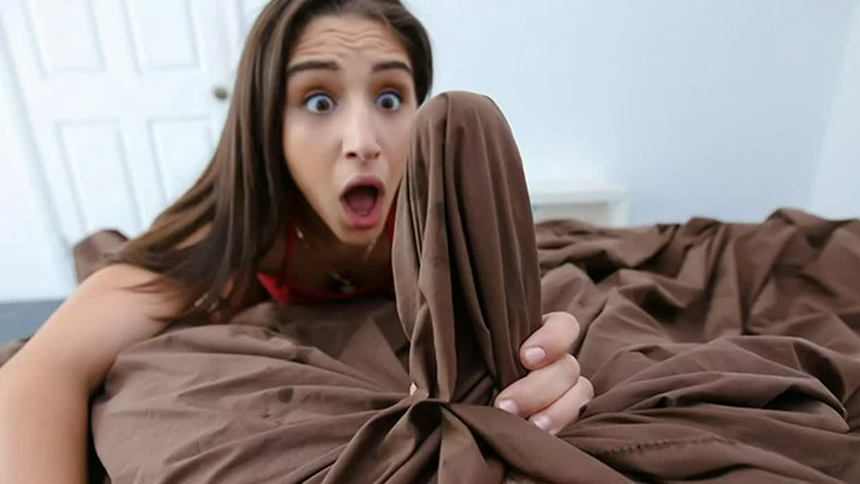 Stepsis Secretly Sucks and Rides Her Stepbrother's Dick While He's Sleeping [Abella Danger]