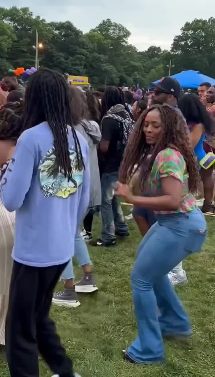 Amaka Ubaka (Boston Art & Music Soul Festival 2024)