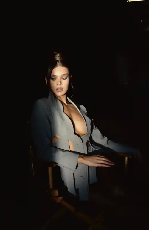 Side boob 🥵