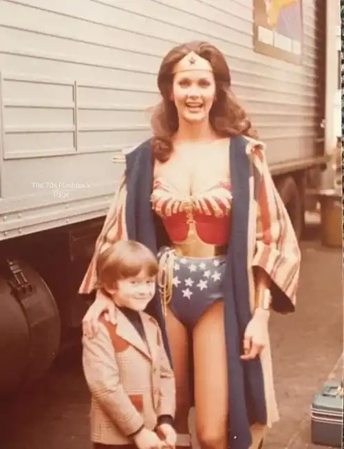 One of Lynda Carter's young fans looks pretty jazzed to be meeting her (1970s)