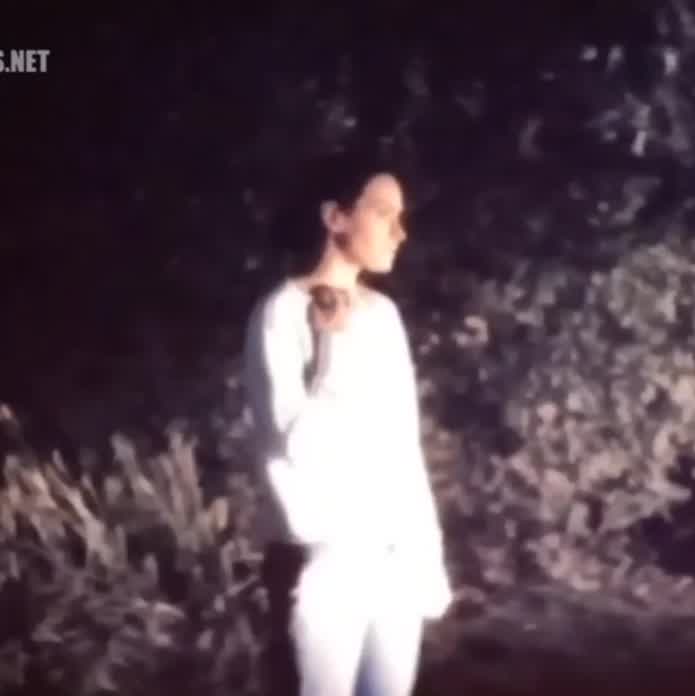 Daisy's hot scene in New Movie "The Marsh King's Daughter" (Includes her removing her clothes, not naked but showing her tattoos, and her kissing scenes) 