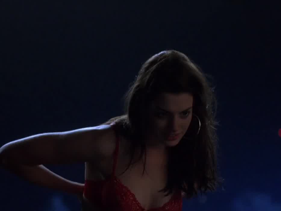 [Topless] Anne Hathaway in Havoc (2005) Filmed in 2003