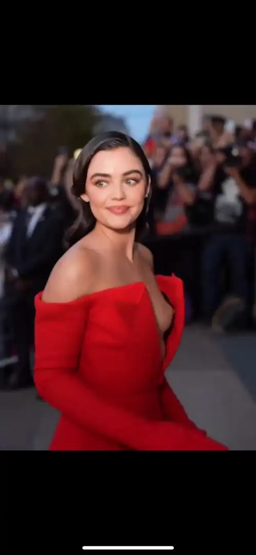 Lucy Hale Paris fashion week