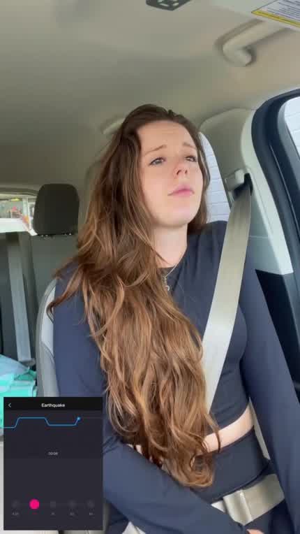 Nadia Foxx Cums Just When It's Her Turn In The Drive-Through