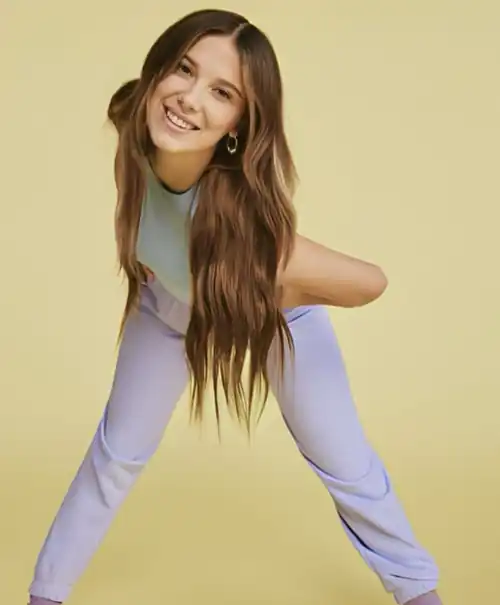 Hopefully we get more from this photo shoot soon!