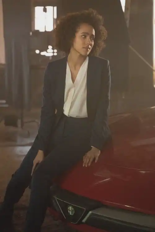 Nathalie as Jordan King in Die Hart