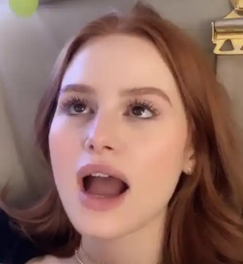 Imagine she look at your dick like that